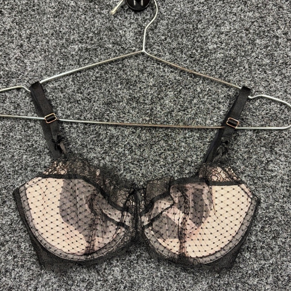 Victoria's Secret Bra Womens 32DD Black Dream Angels Polka Dot Lace Push-Up